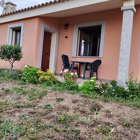 Agriturismo Gli Olivastri, Appartamento La Rosa Dei Venti Con Piscina E Solarium , Vista Mare ,Climatizzatore ,Wifi Aglientu Exterior foto